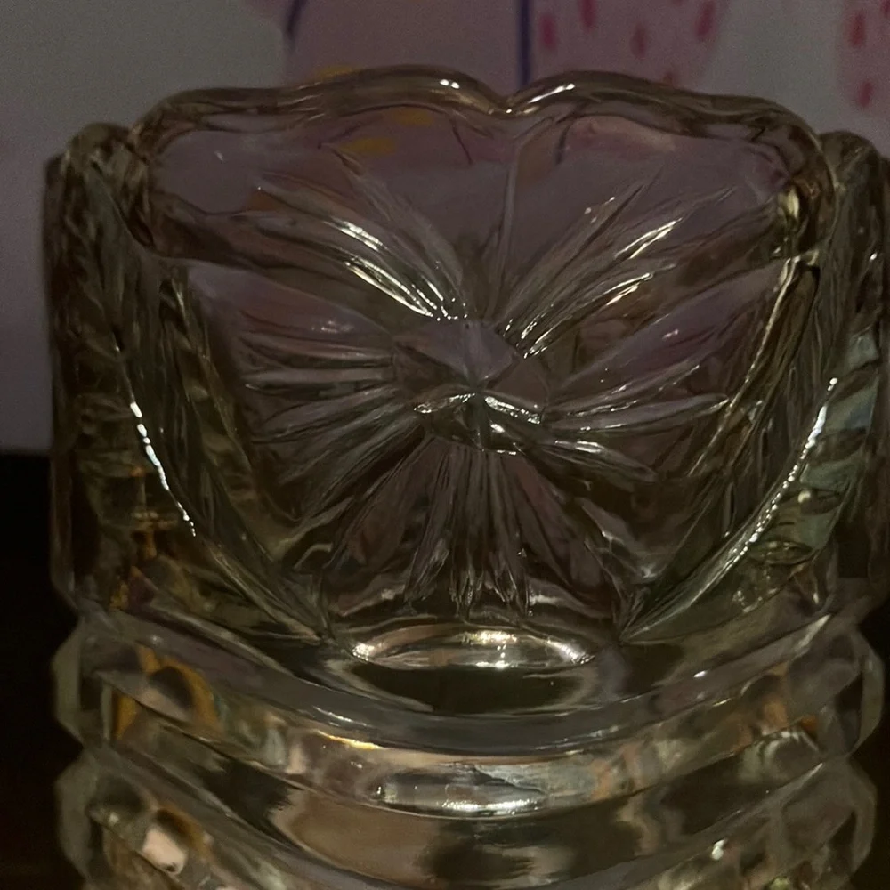 Vintage Vase Elegant Clear Lead Crystal‎ with light tint on Rose/petals